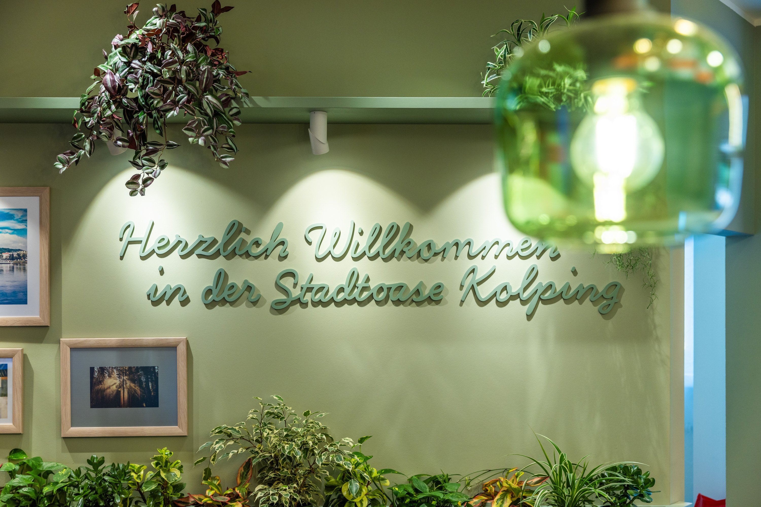 Blick in die Lobby der Stadtoase Kolping Linz